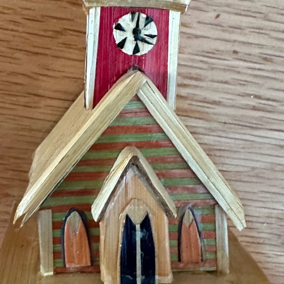 Vintage Wood Veneer Christmas Tree Ornaments Balloon Santa Parachute Church - Picture 15 of 16